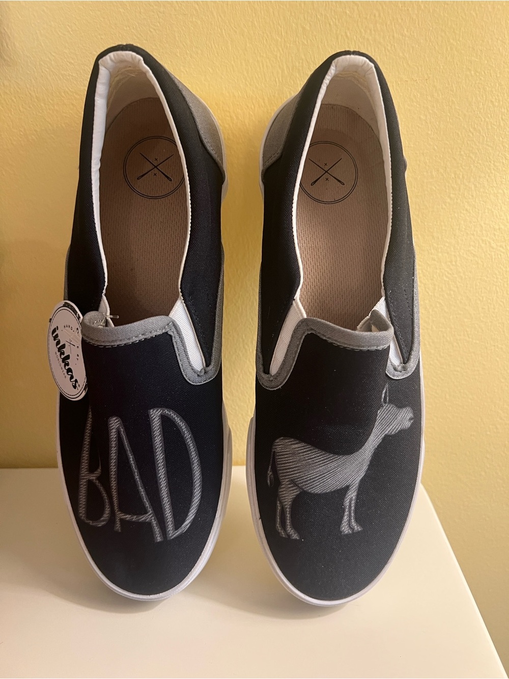 NWT Unisex Slip-On Canvas Shoes